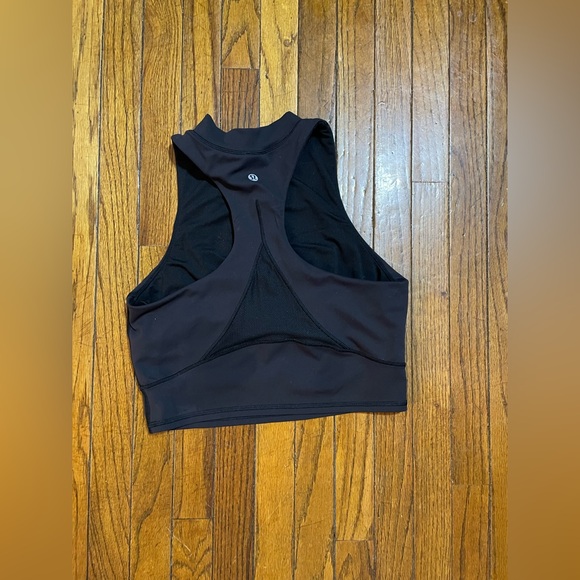 Lululemon Everlux and Mesh Cropped Tank
Black - women’s size 6 - Picture 5 of 5